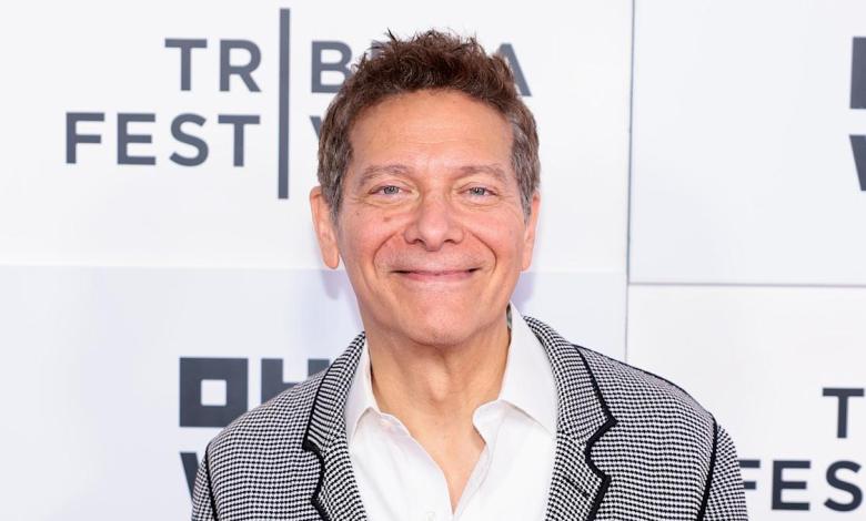 Michael Feinstein says Kennedy Center has cancelled “government-approved censorship” Michael Feinstein says Kennedy Center has cancelled “government-approved censorship”