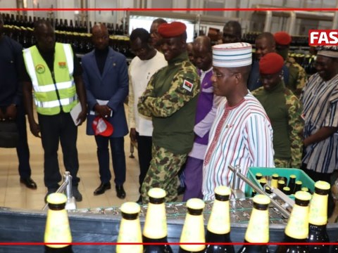 Capitaine Ibrahim Traoré : « L’industrialisation du Burkina Faso, nous allons la faire » Capitaine Ibrahim Traoré : « L’industrialisation du Burkina Faso, nous allons la faire »