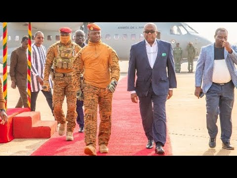 Ghana : L’arrivée du Capitaine Ibrahim Traoré à Accra Ghana : L’arrivée du Capitaine Ibrahim Traoré à Accra