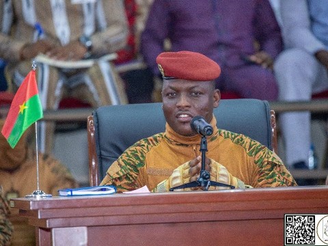 Le Capitaine Ibrahim TRAORÉ décline sa vision pour les cinq prochaines années Le Capitaine Ibrahim TRAORÉ décline sa vision pour les cinq prochaines années