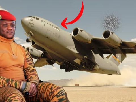 Qaabkii uu Hogaamiye Ibrahim Traore Aduunka Uga Yaabsaday ee Kaligii Diyaarad Isaga qaatay. Qaabkii uu Hogaamiye Ibrahim Traore Aduunka Uga Yaabsaday ee Kaligii Diyaarad Isaga qaatay.