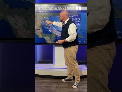 At least 7 dead as hurricane Beryl storms through Caribbean en route to Mexico At least 7 dead as hurricane Beryl storms through Caribbean en route to Mexico