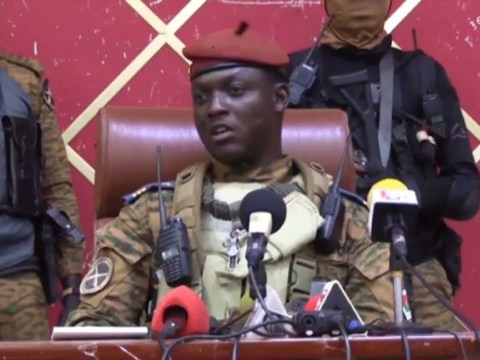 África de Pé! O Forte Discurso de Ibrahim Traoré na ONU” África de Pé! O Forte Discurso de Ibrahim Traoré na ONU”