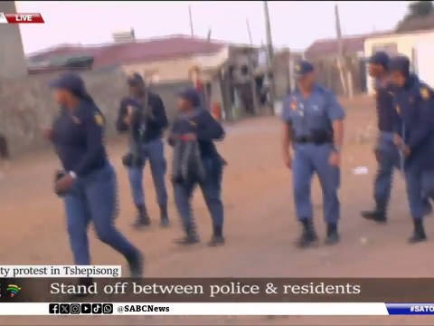 Electricity protest in Tshepisong | Police fire rubber bullets at protestors Electricity protest in Tshepisong | Police fire rubber bullets at protestors