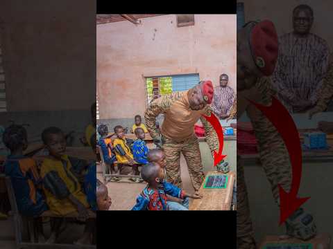 Président Ibrahim Traoré en classe avec les élèves! Président Ibrahim Traoré en classe avec les élèves!