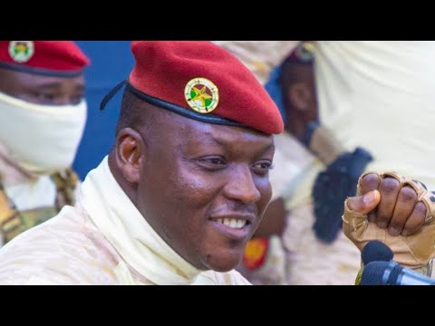 Le Capitaine Ibrahim Traoré annonce des écoles pour les enfants des soldats tombés au front Le Capitaine Ibrahim Traoré annonce des écoles pour les enfants des soldats tombés au front
