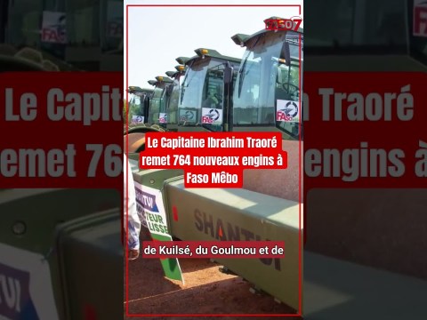 Burkina Faso : Le Capitaine Ibrahim Traoré remet 764 nouveaux engins à Faso Mêbo Burkina Faso : Le Capitaine Ibrahim Traoré remet 764 nouveaux engins à Faso Mêbo
