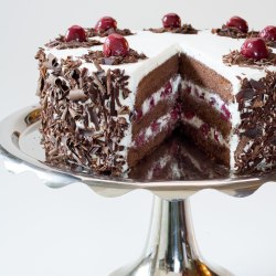 Resep Kue Black Forest: Nikmati Cita Rasa Klasik yang Manis Resep Kue Black Forest: Nikmati Cita Rasa Klasik yang Manis