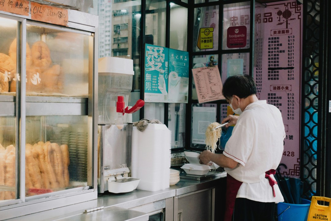 香港必去景點全攻略:深度解析與行程規劃,新手也能輕鬆玩轉! 香港必去景點全攻略:深度解析與行程規劃,新手也能輕鬆玩轉!