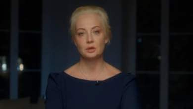 يوليا نافالنايا: السياسية المترددة التي تواصل عمل زوجها الراحل | روسيا يوليا نافالنايا: السياسية المترددة التي تواصل عمل زوجها الراحل | روسيا