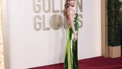 أغلق أهل تايلور سويفت التكهنات حول حياتها الجنسية – لكنهم خاطروا بتوبيخ معجبيها من مجتمع LGBTQ | موسيقى أغلق أهل تايلور سويفت التكهنات حول حياتها الجنسية – لكنهم خاطروا بتوبيخ معجبيها من مجتمع LGBTQ | موسيقى