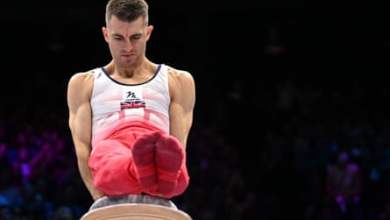 ريس ماكلينغان يفوز بذهبية حصان الحلق بعد سقوط ماكس ويتلوك |  رياضة بدنية ريس ماكلينغان يفوز بذهبية حصان الحلق بعد سقوط ماكس ويتلوك |  رياضة بدنية