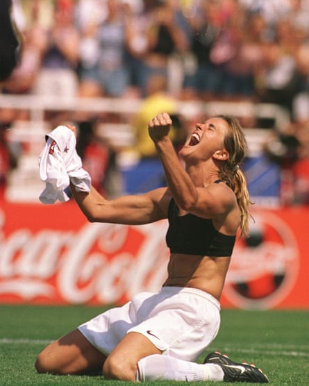 النجاح غير مضمون لـ USWNT. فقط أسأل الورود الفولاذية الصينية | منتخب الصين لكرة القدم للسيدات النجاح غير مضمون لـ USWNT. فقط أسأل الورود الفولاذية الصينية | منتخب الصين لكرة القدم للسيدات