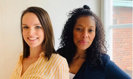 كيف التقينا: “كانت هذه هي المرة الأولى التي أرد فيها على شخص غريب عبر الإنترنت” | صداقة كيف التقينا: “كانت هذه هي المرة الأولى التي أرد فيها على شخص غريب عبر الإنترنت” | صداقة