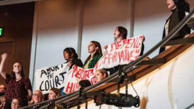 إيمي كوني باريت تصف مدونة الأخلاقيات للمحكمة العليا التي تعرضت للفضائح بأنها “فكرة جيدة” |  المحكمة العليا الأمريكية إيمي كوني باريت تصف مدونة الأخلاقيات للمحكمة العليا التي تعرضت للفضائح بأنها “فكرة جيدة” |  المحكمة العليا الأمريكية