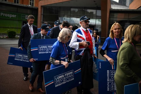 من المقرر أن يلغي ريشي سوناك رحلة HS2 إلى مانشستر في أول خطاب له أمام مؤتمر حزب المحافظين كزعيم – سياسة المملكة المتحدة مباشرة | سياسة من المقرر أن يلغي ريشي سوناك رحلة HS2 إلى مانشستر في أول خطاب له أمام مؤتمر حزب المحافظين كزعيم – سياسة المملكة المتحدة مباشرة | سياسة