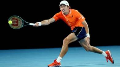 أندريه روبليف يستخدم قوته ليطرد أليكس دي مينور المفضل على أرضه | بطولة أستراليا المفتوحة 2024 أندريه روبليف يستخدم قوته ليطرد أليكس دي مينور المفضل على أرضه | بطولة أستراليا المفتوحة 2024