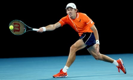 أندريه روبليف يستخدم قوته ليطرد أليكس دي مينور المفضل على أرضه | بطولة أستراليا المفتوحة 2024 أندريه روبليف يستخدم قوته ليطرد أليكس دي مينور المفضل على أرضه | بطولة أستراليا المفتوحة 2024