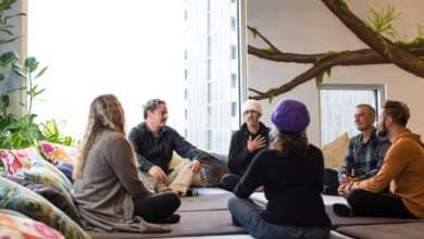 رحلة ميدانية: داخل أول مدرسة للفطر السحري في أمريكا | ولاية أوريغون رحلة ميدانية: داخل أول مدرسة للفطر السحري في أمريكا | ولاية أوريغون