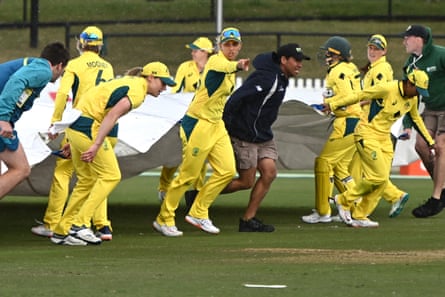 ألانا كينج وأنابيل ساذرلاند يتألقان لأستراليا في مباراة ODI المتأثرة بالمطر | فريق أستراليا للكريكيت للسيدات ألانا كينج وأنابيل ساذرلاند يتألقان لأستراليا في مباراة ODI المتأثرة بالمطر | فريق أستراليا للكريكيت للسيدات