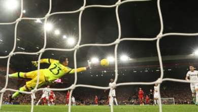 ليفربول وكورتيس جونز يسحقان وست هام 5-1 في ربع النهائي |  كأس كاراباو ليفربول وكورتيس جونز يسحقان وست هام 5-1 في ربع النهائي |  كأس كاراباو