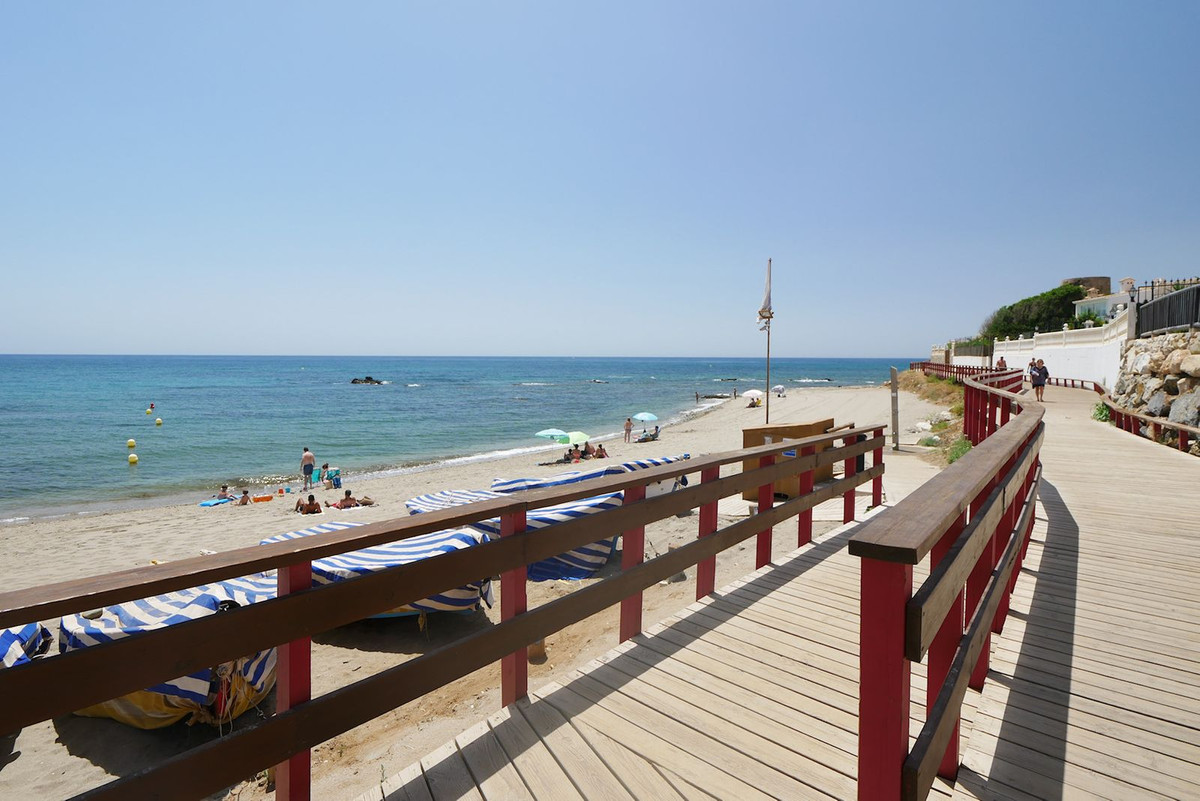 R4147675 Málaga Málaga, Costa del Sol, Calahonda R4147675 Málaga Málaga, Costa del Sol, Calahonda