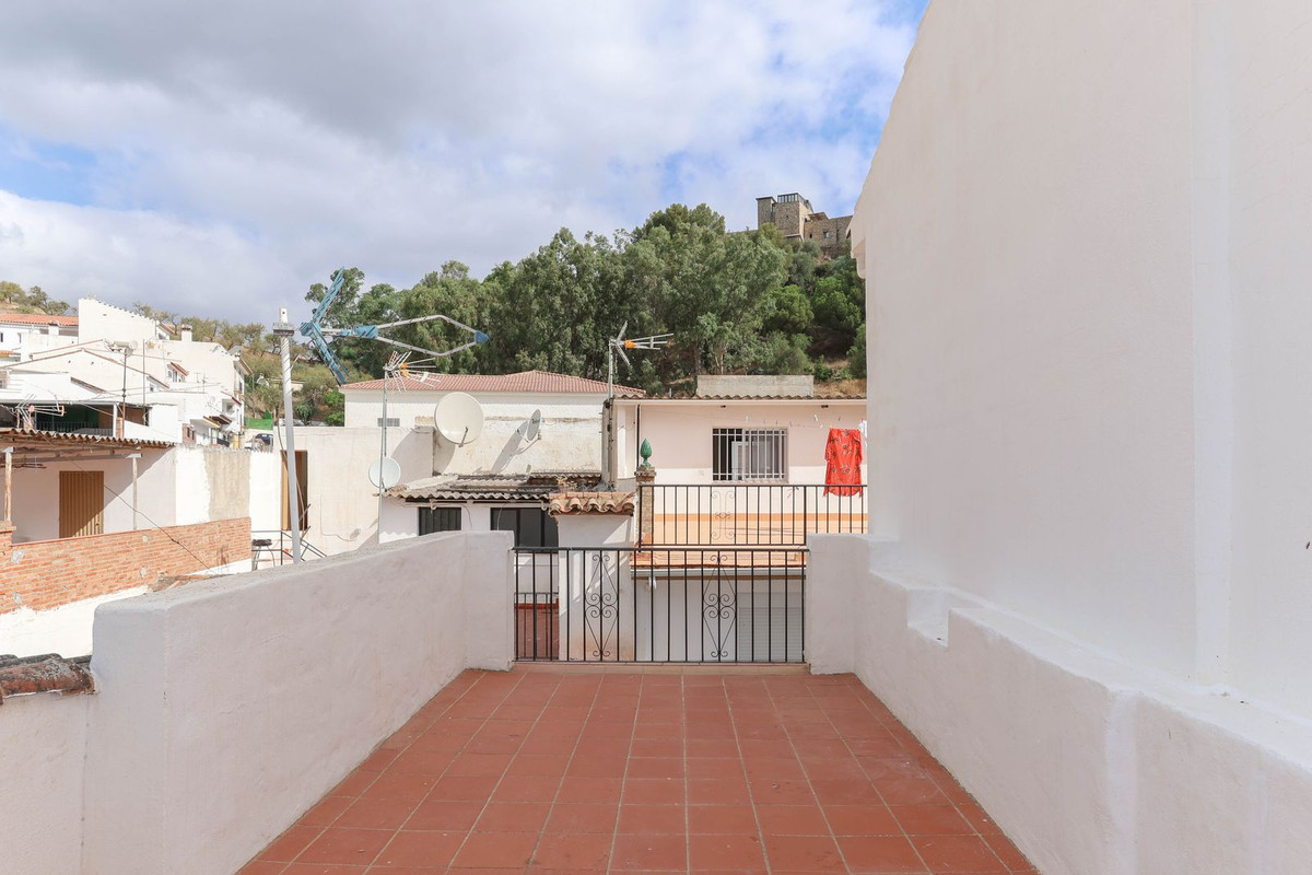 R4099264 Málaga Málaga, Costa del Sol, Monda R4099264 Málaga Málaga, Costa del Sol, Monda