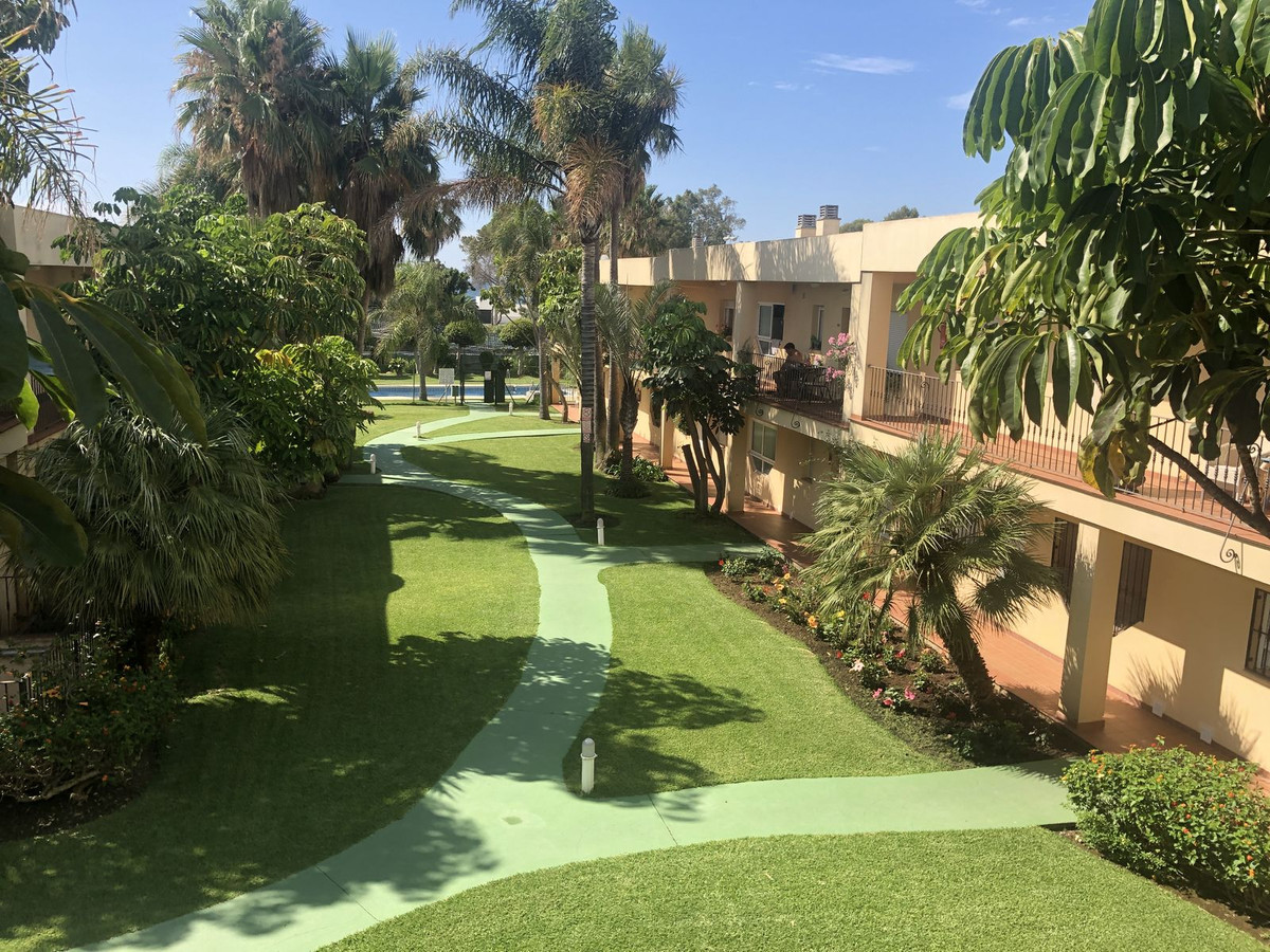 R4120345 Málaga Málaga, Costa del Sol, Estepona R4120345 Málaga Málaga, Costa del Sol, Estepona