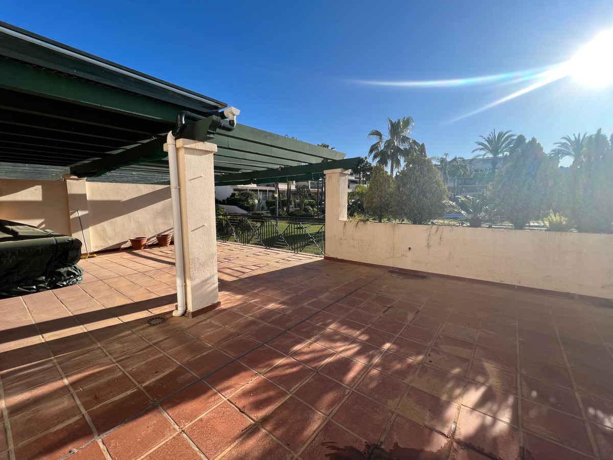 R4044835 Málaga Málaga, Costa del Sol, Nueva Andalucía R4044835 Málaga Málaga, Costa del Sol, Nueva Andalucía