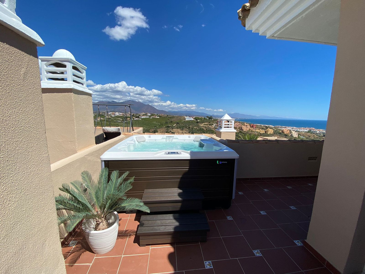 R4248304 Málaga Málaga, Costa del Sol, La Duquesa R4248304 Málaga Málaga, Costa del Sol, La Duquesa