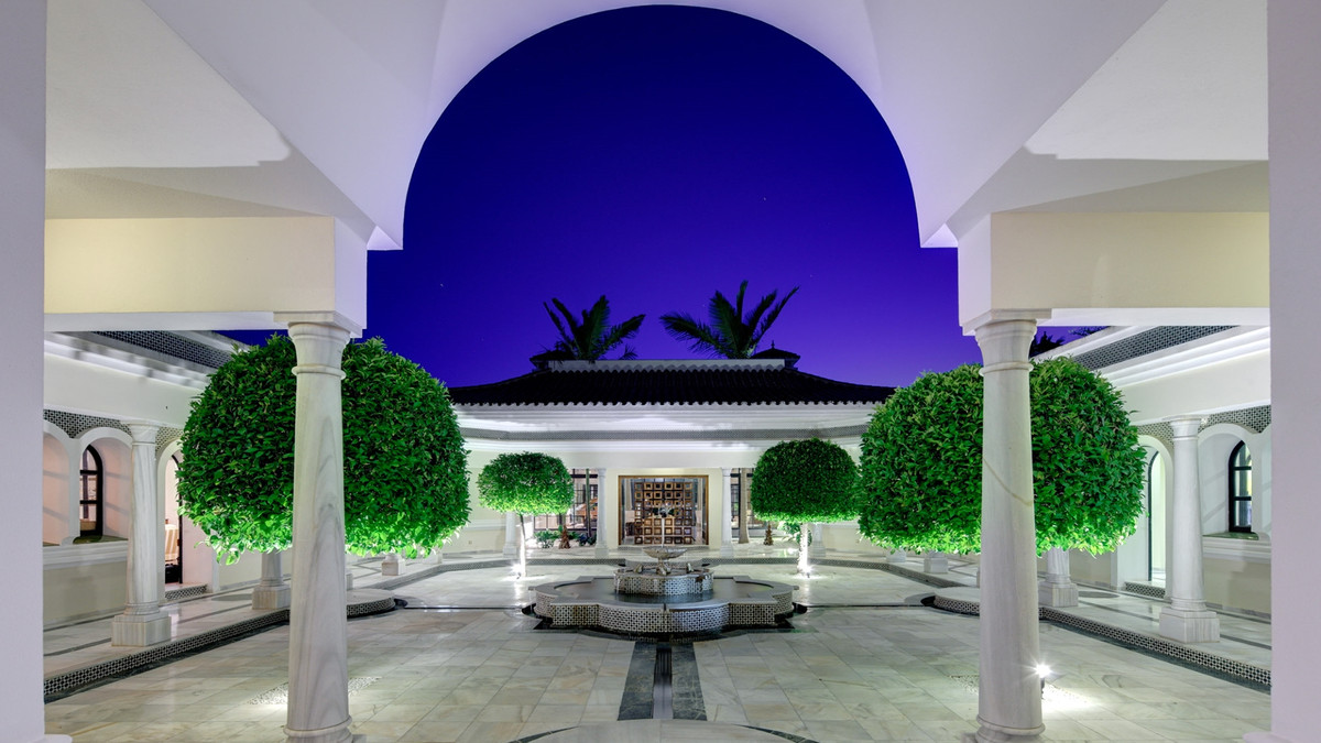 R2220767 Málaga Málaga, Costa del Sol, Nueva Andalucía R2220767 Málaga Málaga, Costa del Sol, Nueva Andalucía