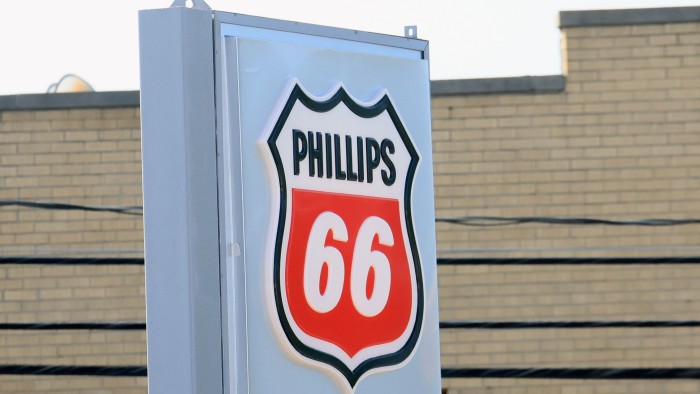 Proxy adviser ISS backs Elliott in fight against Phillips 66 Proxy adviser ISS backs Elliott in fight against Phillips 66