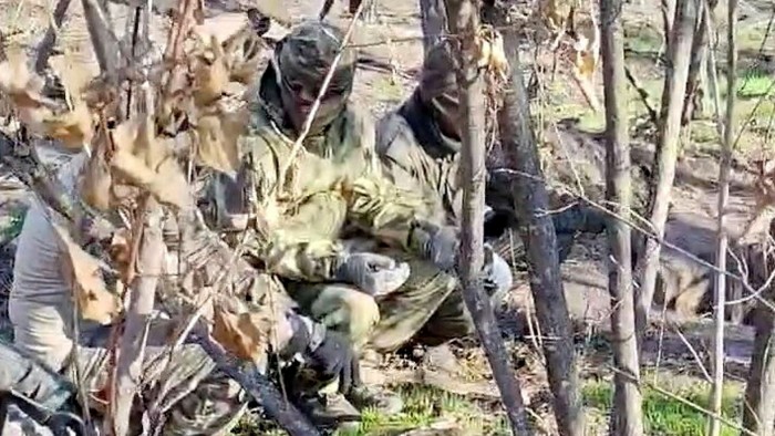Russia recruits Yemeni mercenaries to fight in Ukraine Russia recruits Yemeni mercenaries to fight in Ukraine