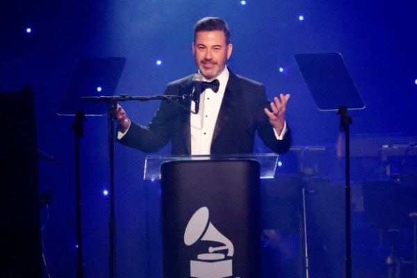 Jimmy Kimmel will return to local TV behemoth Sinclair’s ABC stations Jimmy Kimmel will return to local TV behemoth Sinclair’s ABC stations