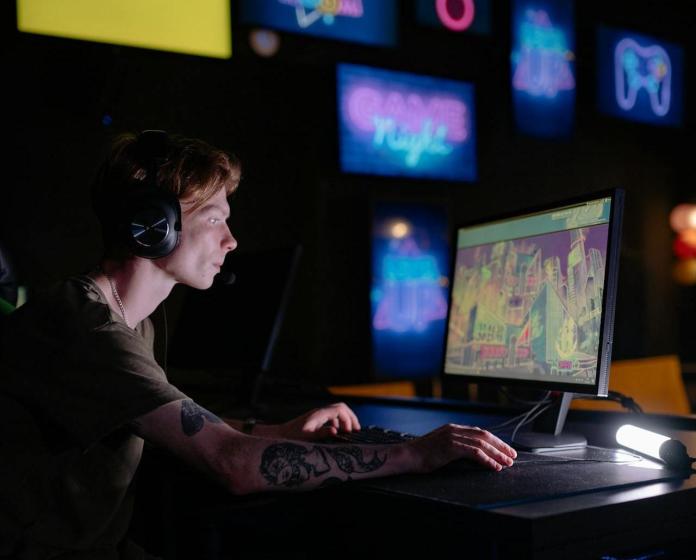 Why AWP Dragon Lore is so expensive? Why AWP Dragon Lore is so expensive?