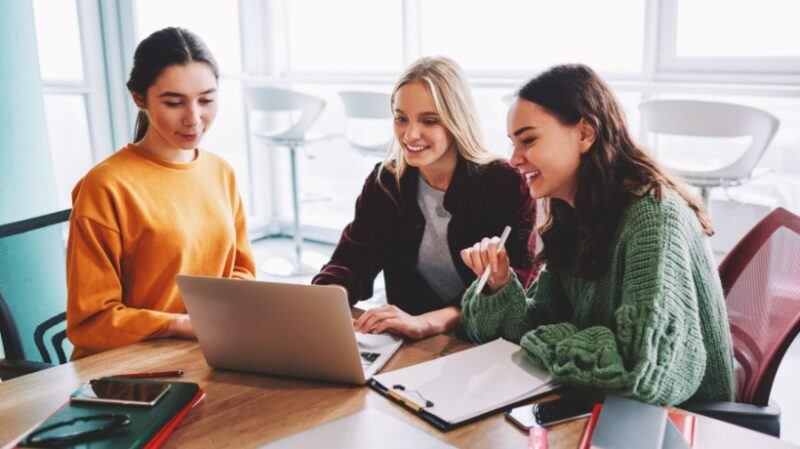 Custom Vs. Off-The-Shelf Training: Unlocking Transformational Learning Custom Vs. Off-The-Shelf Training: Unlocking Transformational Learning