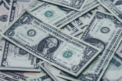 الدولار في أدنى مستوياته منذ 9 أشهر الدولار في أدنى مستوياته منذ 9 أشهر