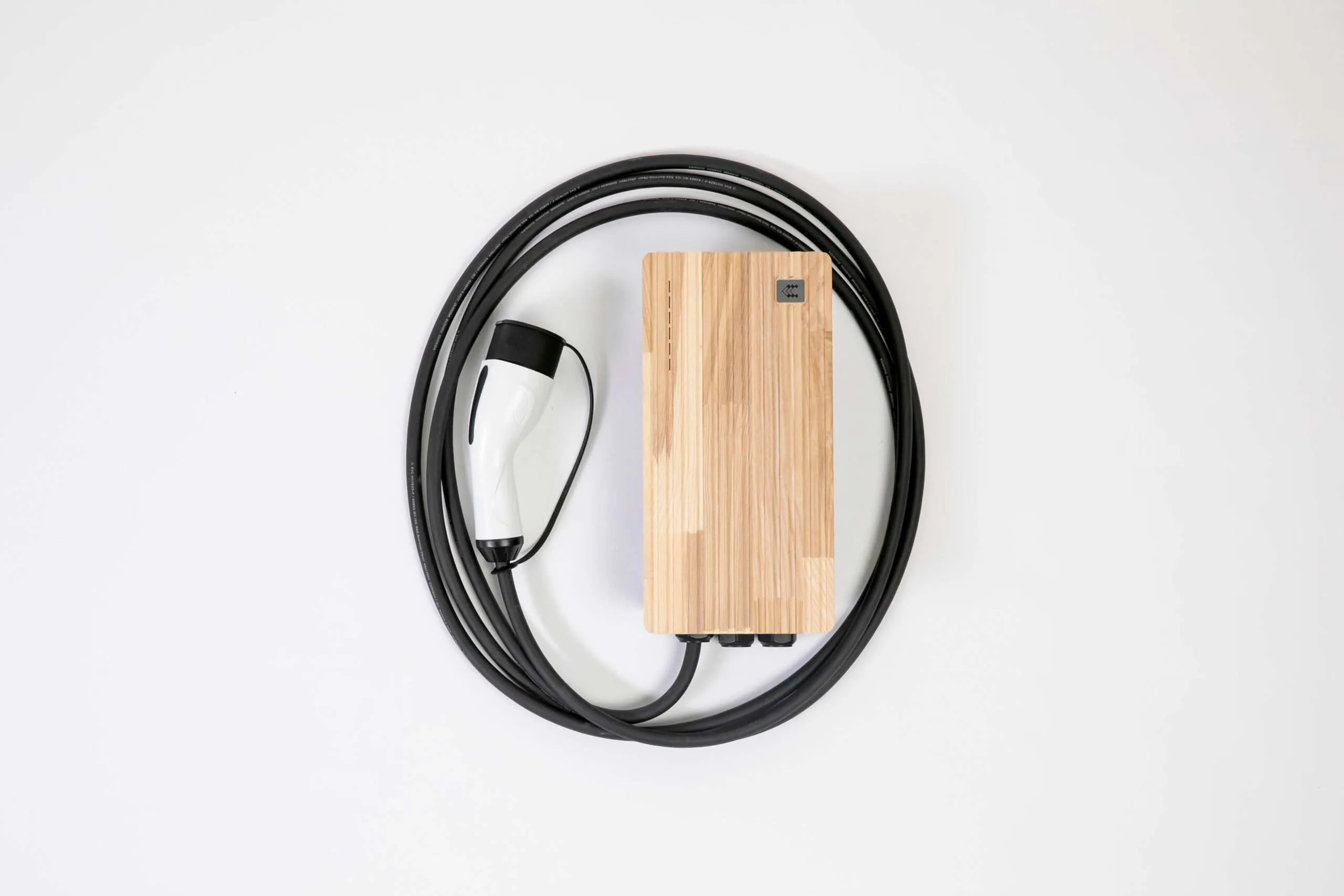 TeltoCharge punjač električnih vozila EV Utičnica Cable 7.4 kW (32A / 1-phase) ETH/WiFi/BT EVC1010P1000 – sa kablom