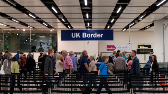 Net immigration to the UK is expected to reach 900,000 in 2023 Net immigration to the UK is expected to reach 900,000 in 2023