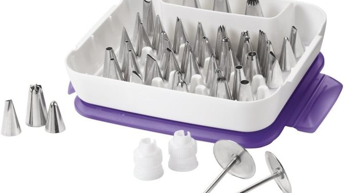 Wilton Master Cake Decorating Pipping Tips Different types, stainless steel cakes and cupcakes with kit storage case, 55 pieces Wilton Master Cake Decorating Pipping Tips Different types, stainless steel cakes and cupcakes with kit storage case, 55 pieces