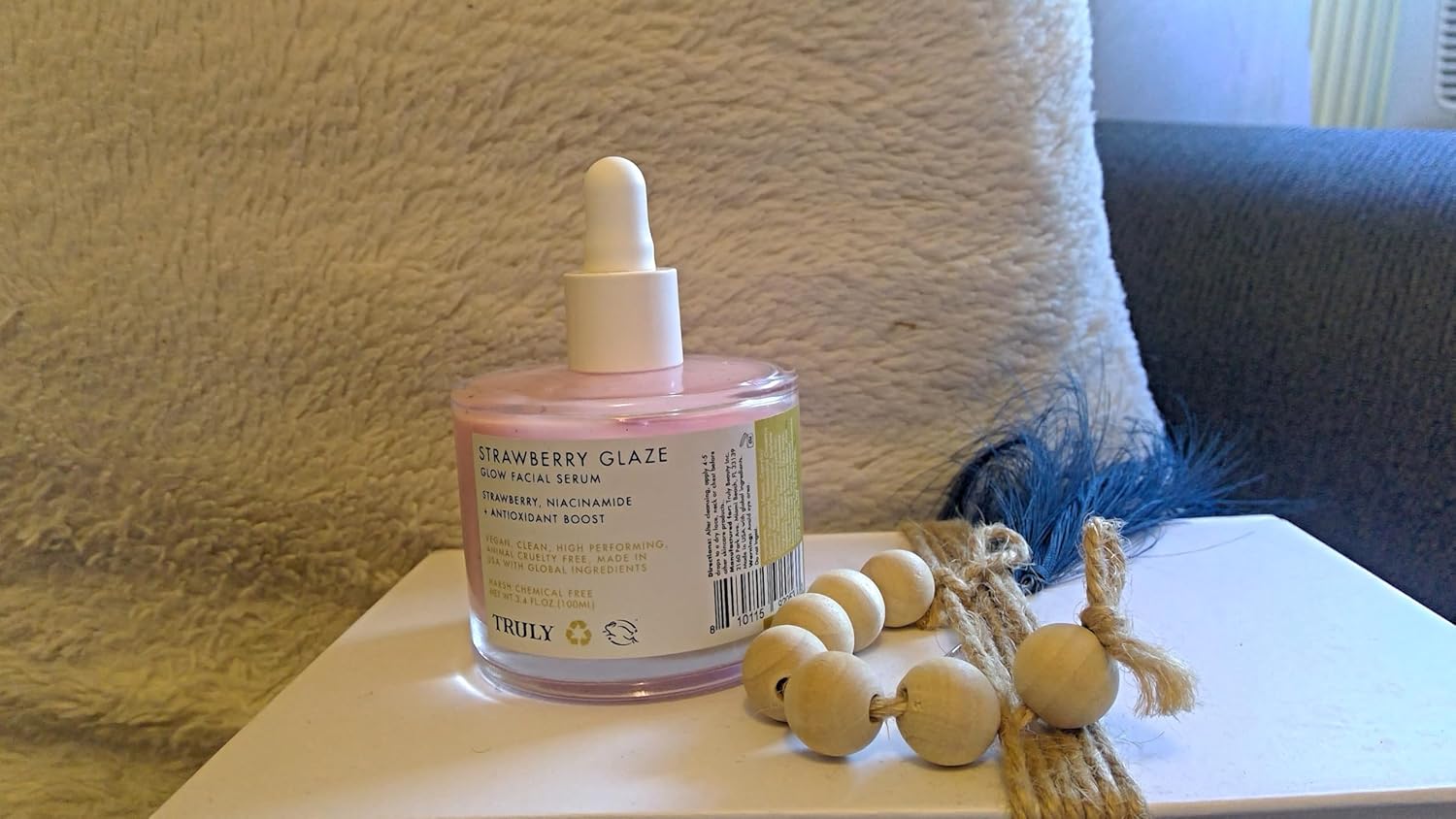 TRULY Strawberry Glaze Serum, Cruelty Free Skin Care, Moisturizing & Possibly Anti-Aging, 1 Count TRULY Strawberry Glaze Serum, Cruelty Free Skin Care, Moisturizing & Possibly Anti-Aging, 1 Count