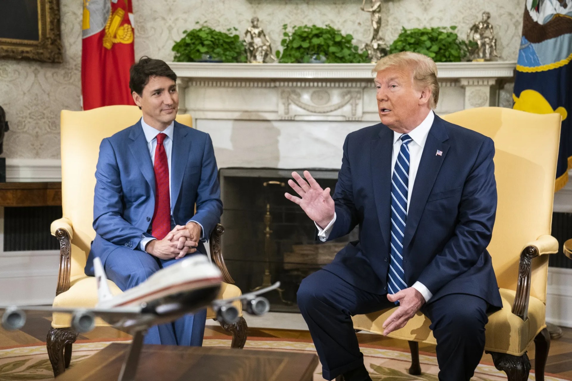 Canadian PM Justin Trudeau visits Trump at Mar-A-Lago in a plea of desperation because of tariffs Canadian PM Justin Trudeau visits Trump at Mar-A-Lago in a plea of desperation because of tariffs