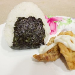 Resep Onigiri Ayam Mayo: Hidangan Jepang Sederhana dan Lezat Resep Onigiri Ayam Mayo: Hidangan Jepang Sederhana dan Lezat
