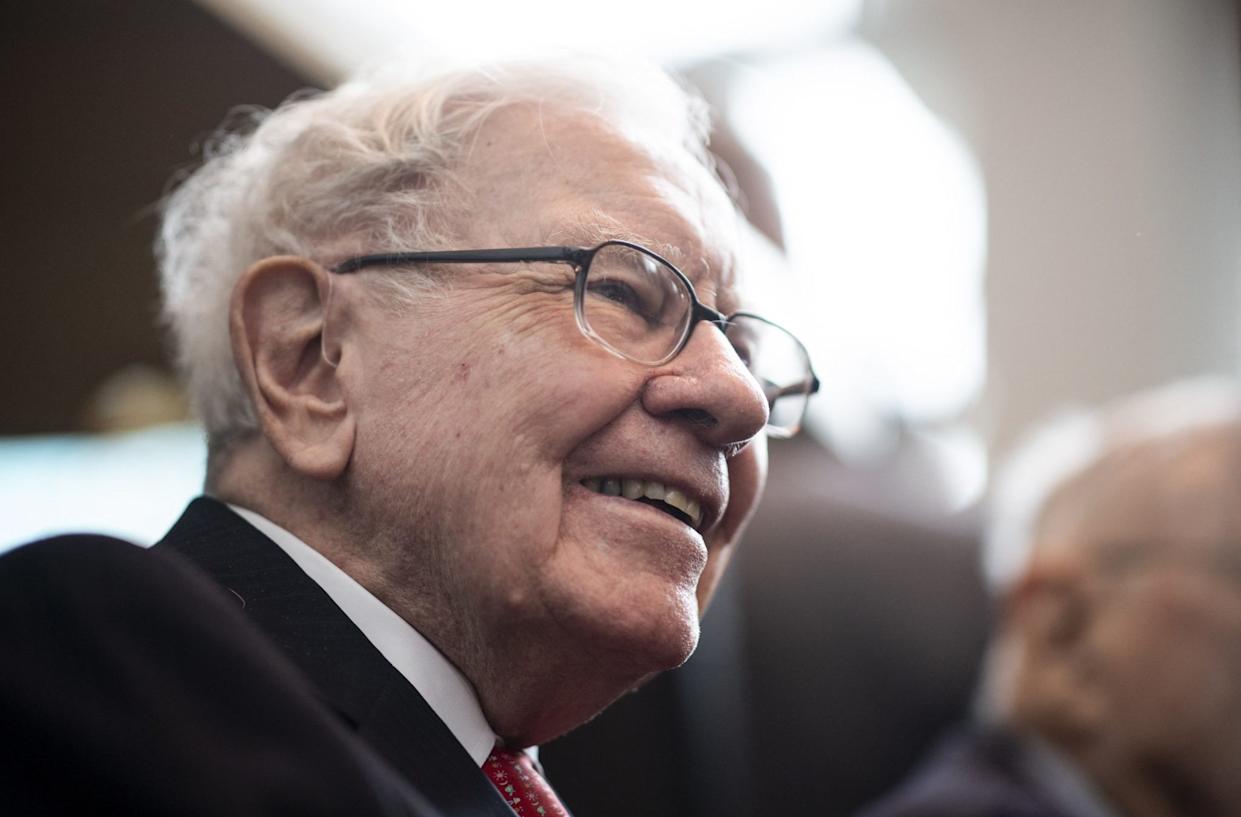 Warren Buffett's Advice on Trump's Tariffs: Focus on Long-Term Growth, Not Short-Term Market Shocks Warren Buffett's Advice on Trump's Tariffs: Focus on Long-Term Growth, Not Short-Term Market Shocks
