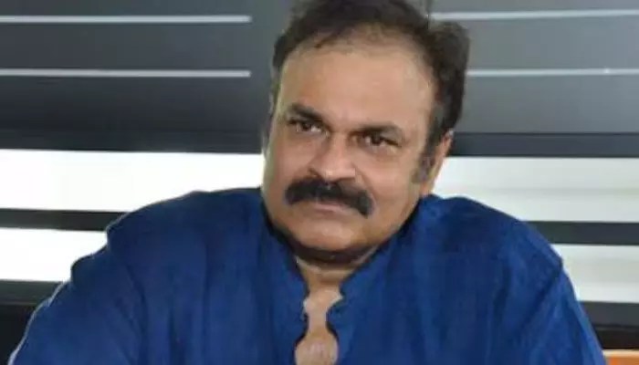 చర్చనీయాంశంగా మారిన నాగబాబు ట్వీట్.. అలాంటి పోస్ట్ పెట్టడానికి అసలు కారణం ఏంటంటే? చర్చనీయాంశంగా మారిన నాగబాబు ట్వీట్.. అలాంటి పోస్ట్ పెట్టడానికి అసలు కారణం ఏంటంటే?