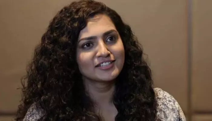 షాకింగ్: హీరోయిన్ పార్వతికి రైల్వే స్టేషన్లో చేదు అనుభవం! దిమ్మతిరిగే నిజాలు!! షాకింగ్: హీరోయిన్ పార్వతికి రైల్వే స్టేషన్లో చేదు అనుభవం! దిమ్మతిరిగే నిజాలు!!