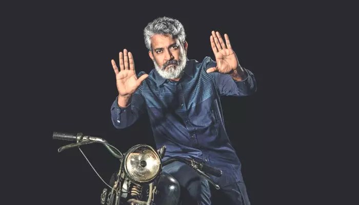 ఫిల్మ్ ఇండస్ట్రీలో రాజమౌళి నాటిన విష సంస్కృతి.. బ్రేక్ చేసింది ఆ ఒక్కడే! ఫిల్మ్ ఇండస్ట్రీలో రాజమౌళి నాటిన విష సంస్కృతి.. బ్రేక్ చేసింది ఆ ఒక్కడే!