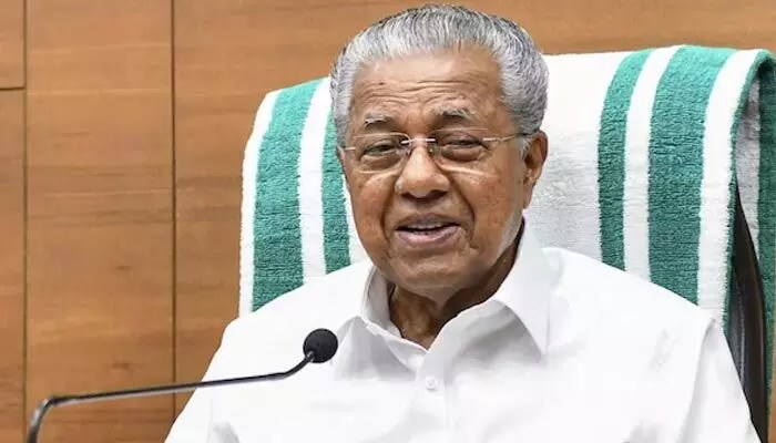 సెన్సార్ బోర్డును ఢీకొట్టిన కేరళ సీఎం: పినరయి విజయన్ సంచలన నిర్ణయం! సెన్సార్ బోర్డును ఢీకొట్టిన కేరళ సీఎం: పినరయి విజయన్ సంచలన నిర్ణయం!