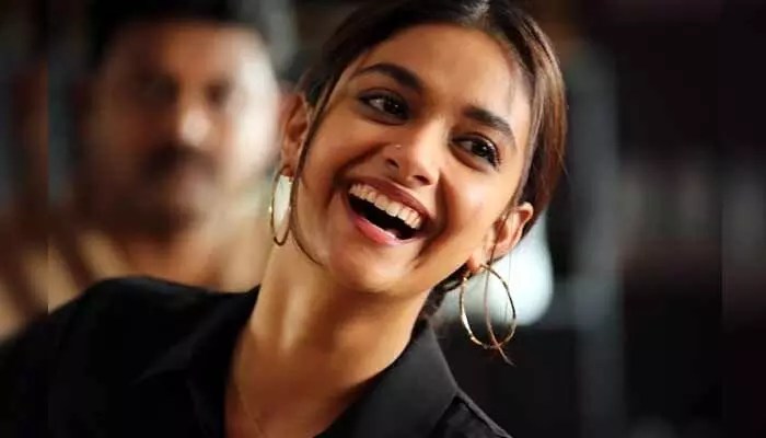 Keerthy Suresh: నెట్టింట వైరలవుతోన్న కీర్తి సురేష్ ఇన్స్టా పోస్ట్..? Keerthy Suresh: నెట్టింట వైరలవుతోన్న కీర్తి సురేష్ ఇన్స్టా పోస్ట్..?