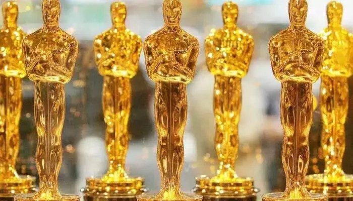 ఆస్కార్ బరిలో మన తెలుగోళ్లు.. ఏకంగా 5 సినిమాలు! రికార్డు సృష్టిస్తారా? ఆస్కార్ బరిలో మన తెలుగోళ్లు.. ఏకంగా 5 సినిమాలు! రికార్డు సృష్టిస్తారా?